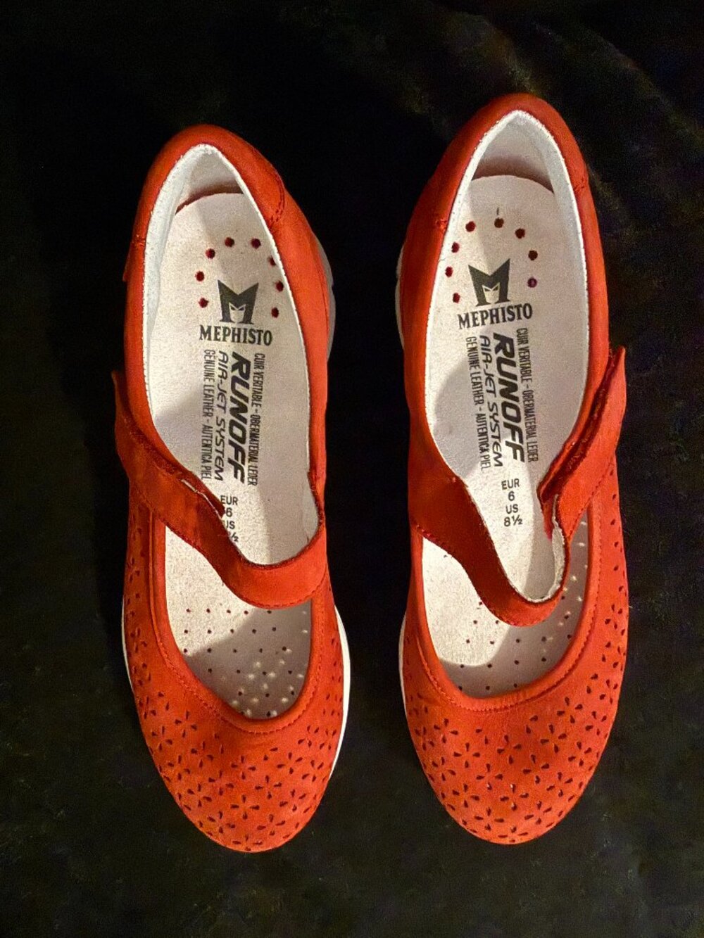 Red Mephisto Yelina Perf Mary Jane Size 8.5 Womens Runoff